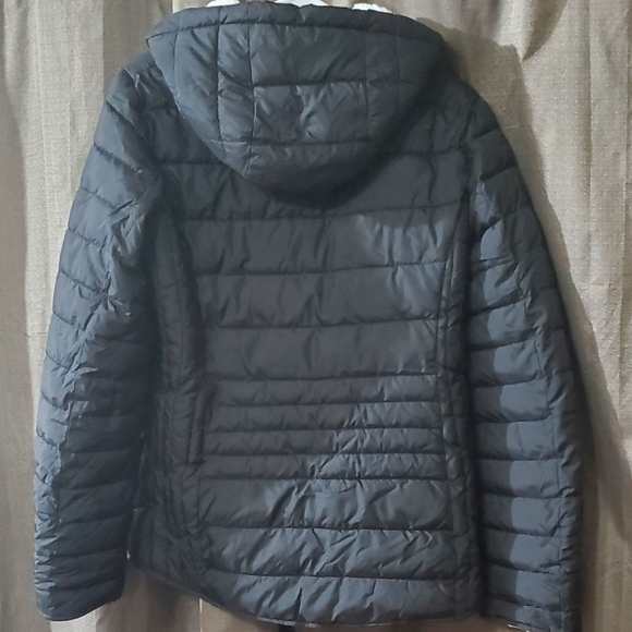 Weatherproof Black and White Fleece Jacket - Picture 6 of 7